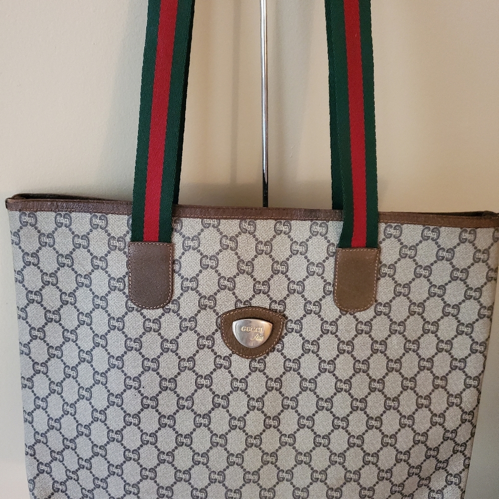 Authentic Gucci Plus Coated tote with Shelly Strip